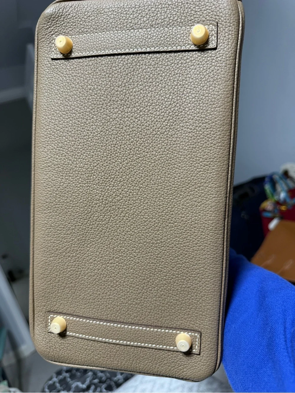 Hand sewn Taupe Structured Top-Handle Leather Tote with Charm size 30 - Picture 4 of 7